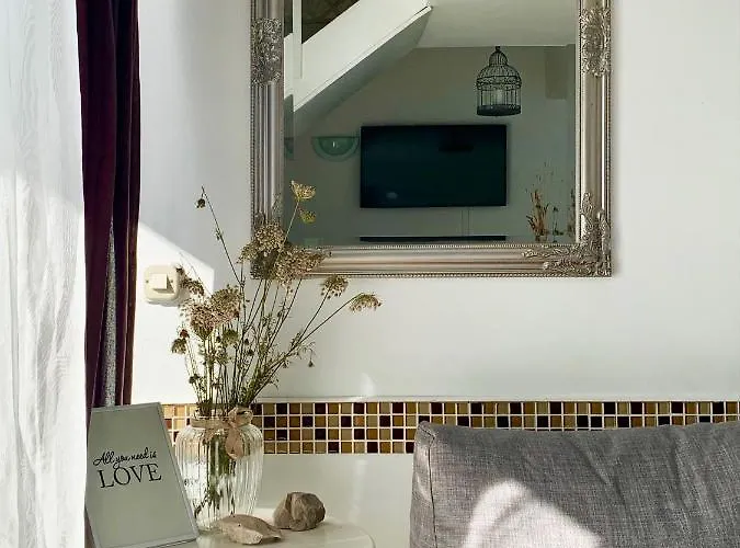 Charming In + Terrace Appartement *