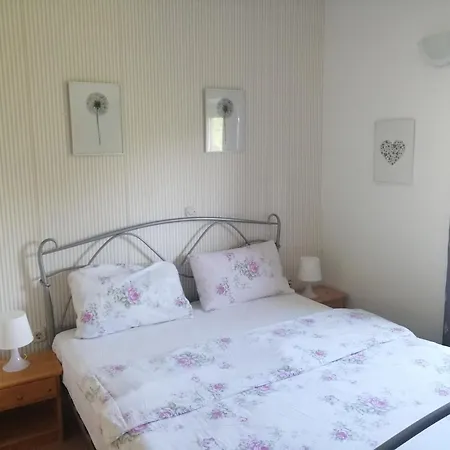 Charming In + Terrace * זאטון