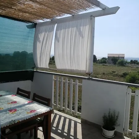 Charming In + Terrace